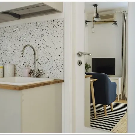 Orinoco Old Apartment Bucharest