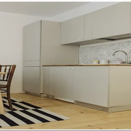 Orinoco Old Apartment Bucharest